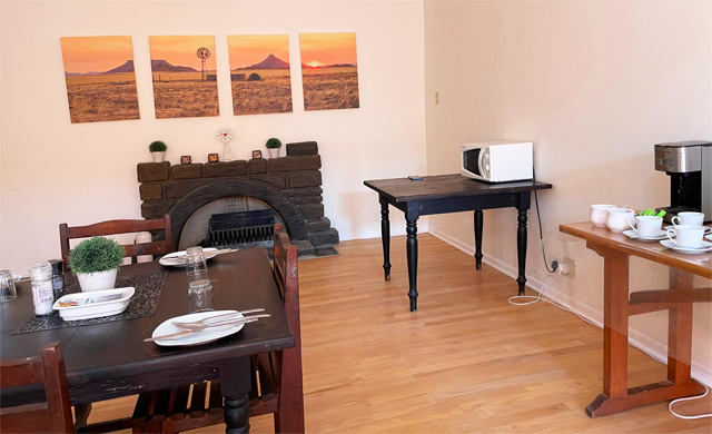 Image of dining room at Bed and Breakfast Middelburg Accommodation: Nguni Country Lodge - choose from Self-Catering,B&B or Room Only - your wish is our command.