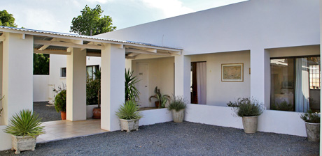 Nguni Country lodge reception area. We offer ample off-street parking behind a secure wall and remote-controlled gate.